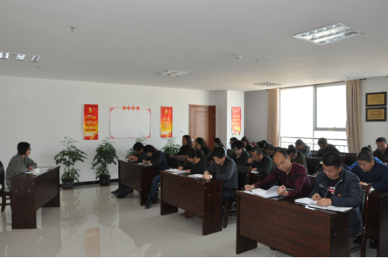 集團(tuán)黨委委員、副總經(jīng)理劉玲同志宣講黨的十九大精神